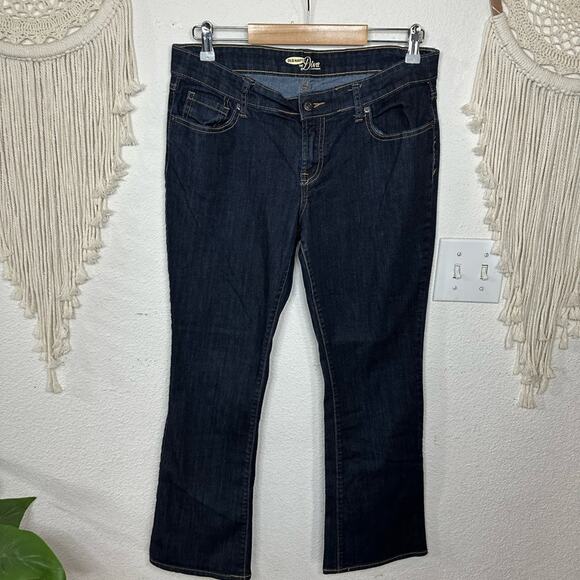 Old Navy Diva Blue Boot Cut Jeans Classic Style size 10 Short - Picture 1 of 4